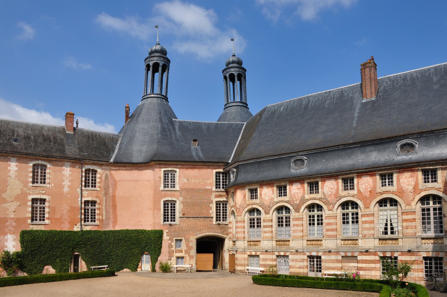 Saint-Fargeau
